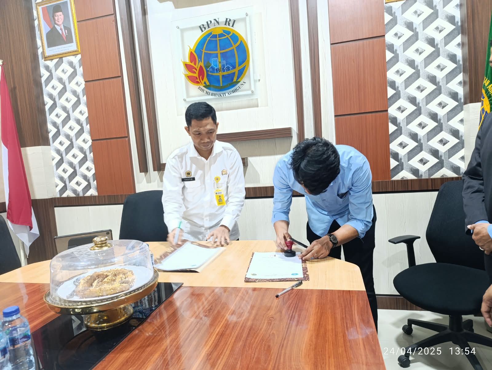 Kerjasama dengan Kantor Pertanahan Sidrap