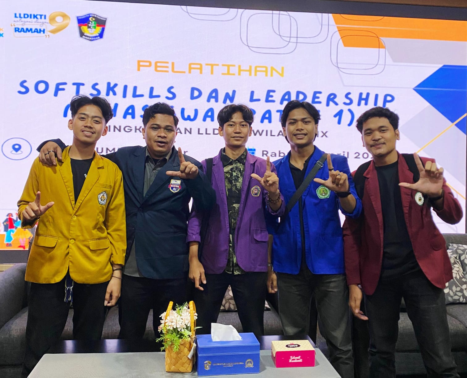 Mahasiswa FIKOM PTI UNISAN Sidrap Tembus Pelatihan Leadership LLDIKTI IX 2026: Dari Kampus Lokal Menuju Panggung Nasional