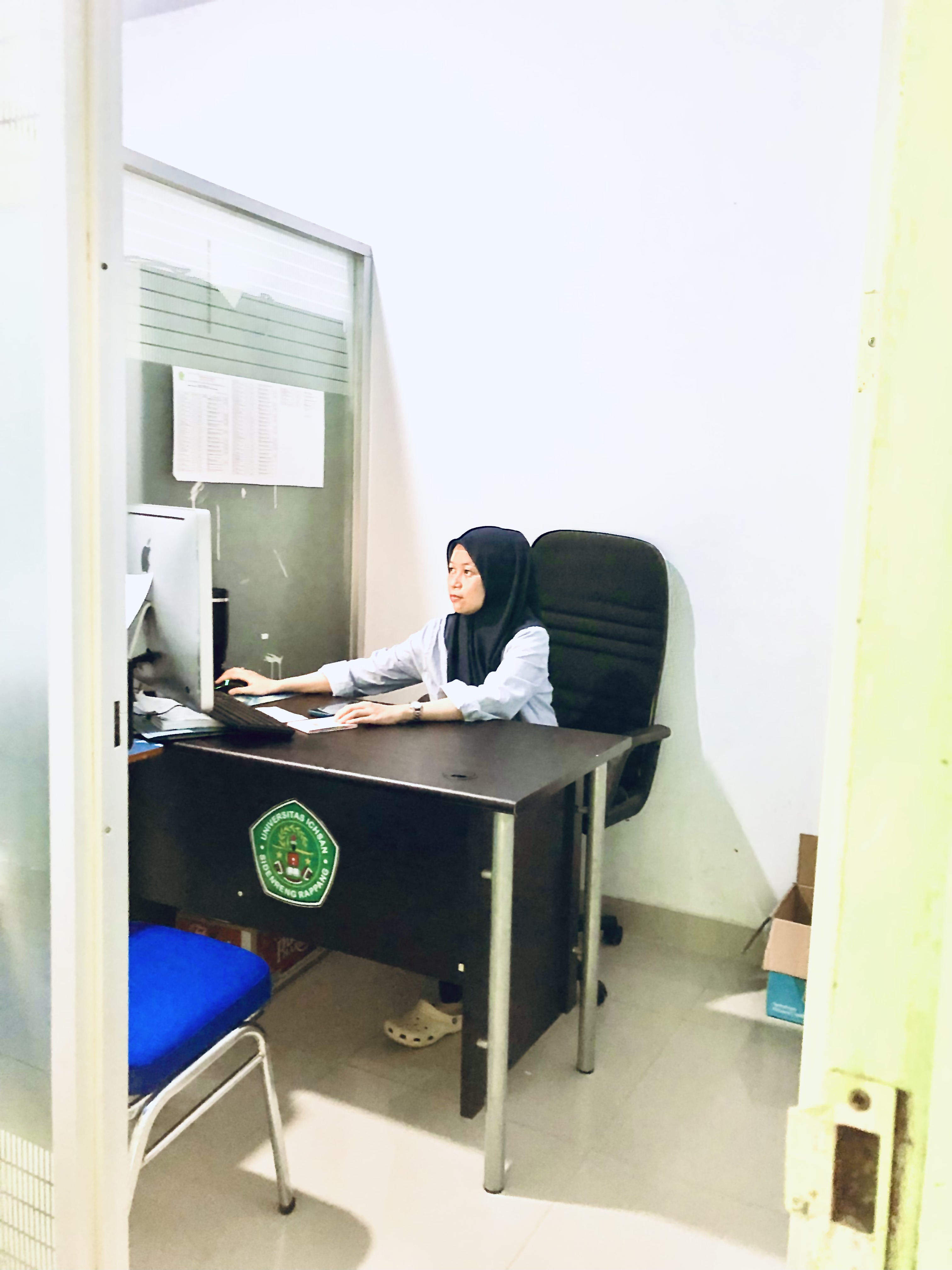 RUANG PRODI DAN SEKRETARIAT