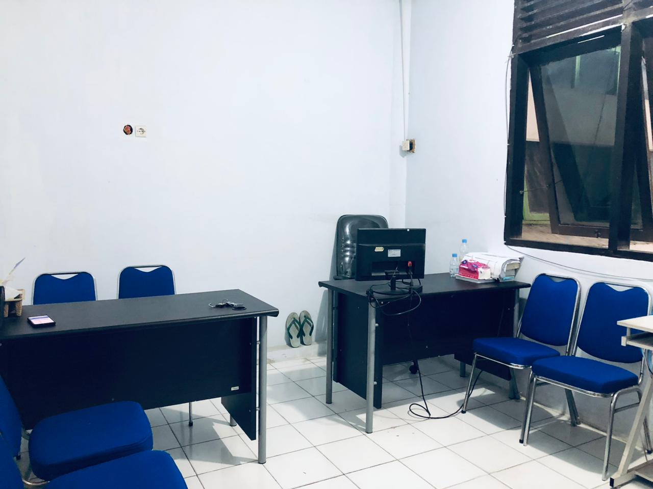 RUANG PUSTIKOM DAN SEKRETARIAT